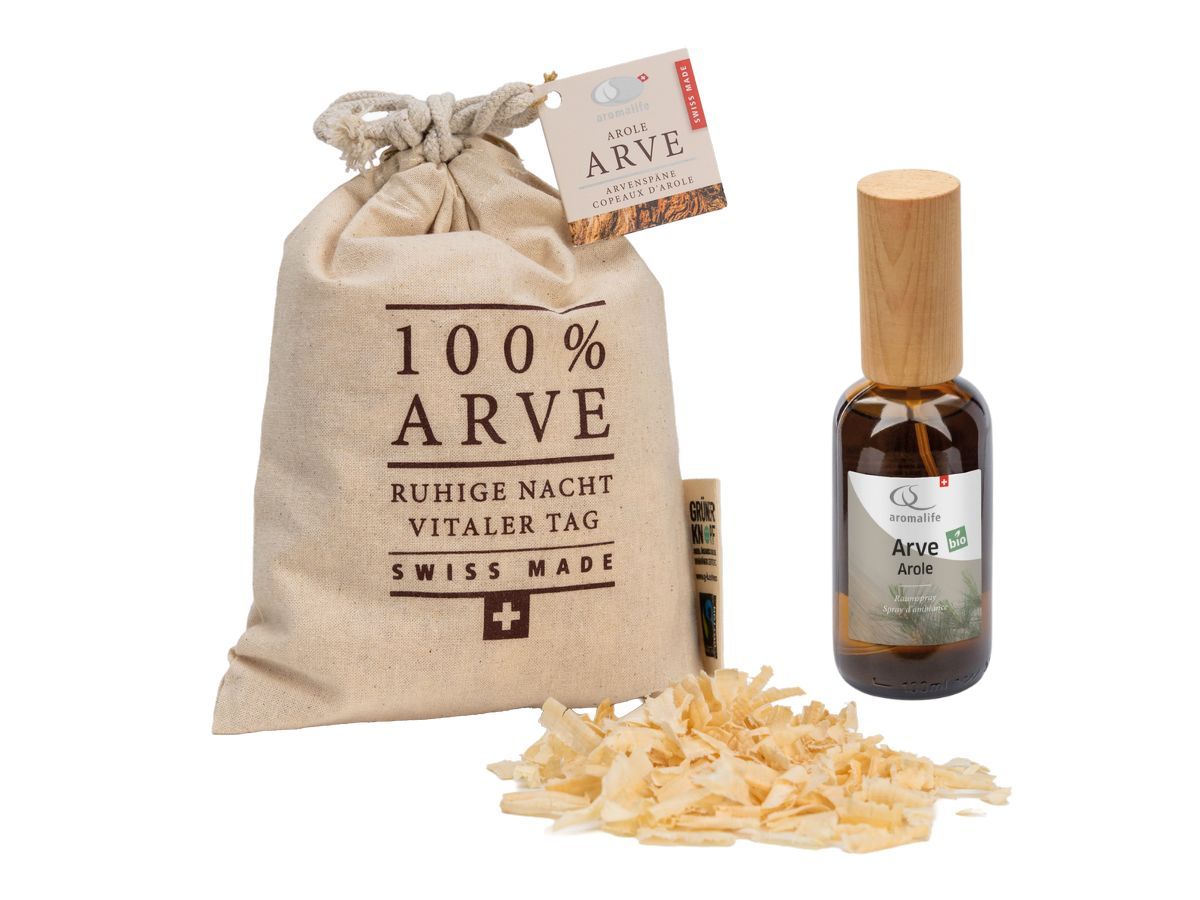 Packshot_AROMALIFE_Arve_Bergün_Raumspray_&_Späne_Geschenkset_aromalife.ch
