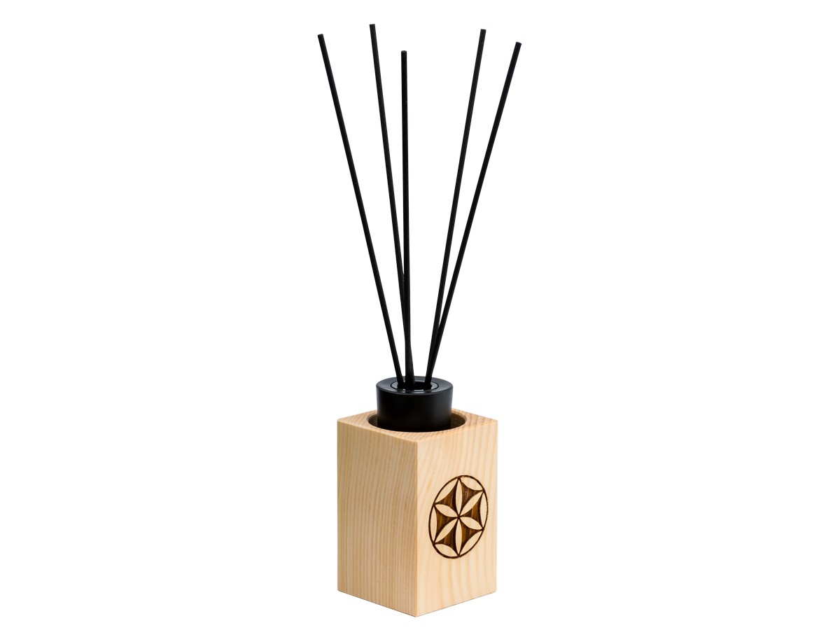 Packshot_AROMALIFE_Arve_Raumduft_Holz_mit_Stäbchen_60_ml_ebi-online-web